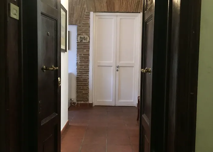 Domus Coronari בית הארחה 2*